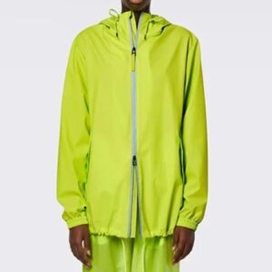 RAINS - Storm Breaker in Reflective Digital Lime